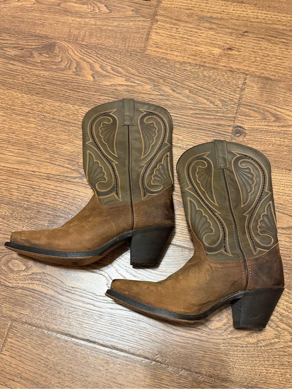 Laredo Lea Vamp Embroidered Leather Western COWBOY Boots Women sz 9